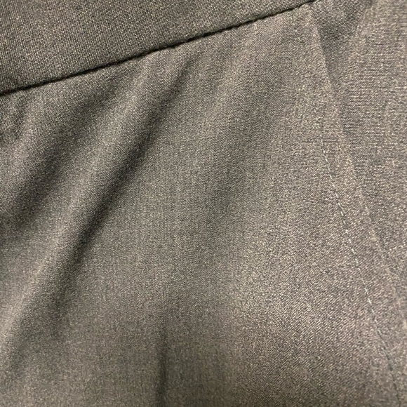 Good Condition Grey Dana Buchman Women’s Slacks Pants Size 8 with pockets - Picture 6 of 6